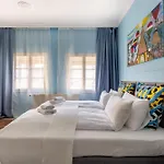 Huge & Stylish In The Center For Up To 20 People