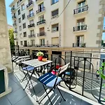 Riverside Panoramic Apartment