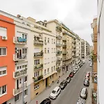 Chic Flat In Heritage Area Near The City Center