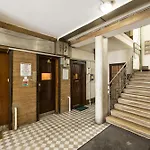 Chic Flat In Heritage Area Near The City Center