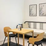 Rozsa Apartments - Jeremy