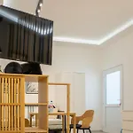 Rozsa Apartments - Jeremy