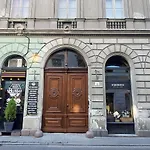 Classical Budapest Apartment In The Old Pest
