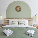Blue Peace Downtown Apartment