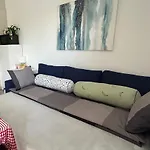 New Studio Apartment In Central Budapest - Free Parking