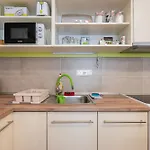 Peter Apartment With Terrace