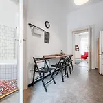 Eotvos 25 Apartment