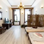 Friends Hostel & Apartments