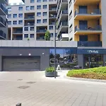 Riverside Apartment By The Danube