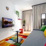 Downtown Cube Apartment