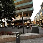 Zoe Apartman