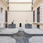 Lucky 54 Apartment