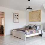 W21 Central Apartment