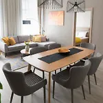 Central Deluxe Apartments