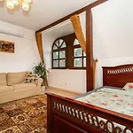 Villa Butterfly