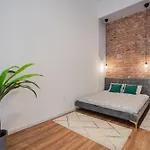 Aradi Chic Apartment