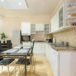 Downtown Home By Stn