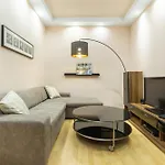 Downtown Home By Stn