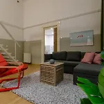 De Lux Studio Apartment In Historical Quarters