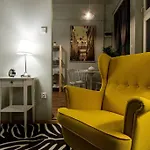 Cosy Apartment In Party District K30