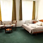 Broadway City Guesthouse