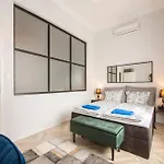 Central Exclusive Apartments