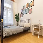 Gellerico Rooms At Rakoczi Square