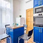 Cozy Apartment *Top* Location