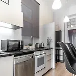 Super Central Cozy Home
