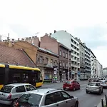 Renovated Design Apartment Close To The Danube