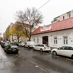 Cute Central Studio With Ac