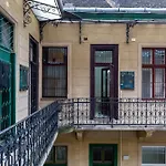 R49 Rakoczi Apartment