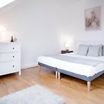 Stylish And Comfy Apartment For 6 Guests