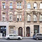 Cute Modern Getaway In The Heart Of The City
