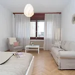 Convenient Apartment In The Heart Of Downtown