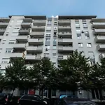 Pleasant & Comfy Apartment In Super Location