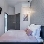 Extra Central And New Studio