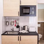 Charming Studio At Downtown