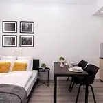 Charming Studio At Downtown