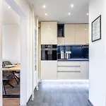 Cozy Quiet Apartment With A Balcony