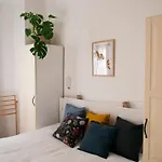 Quiet Apartment Near Buda Castle