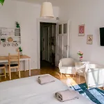 Quiet Apartment Near Buda Castle