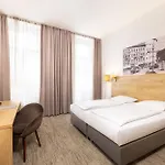 City Hotel Ring
