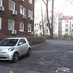 Apartments Leslie