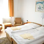 Hotel Bara Gellert