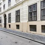 Bpr Luminous Design Apartments