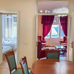 Spacious Retreat By Puskas Arena