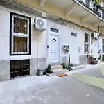 Studio Apartment By Hi5- Rozsa Street