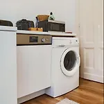 Peach Nest Apartment