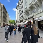 Budapest Diamond Flat